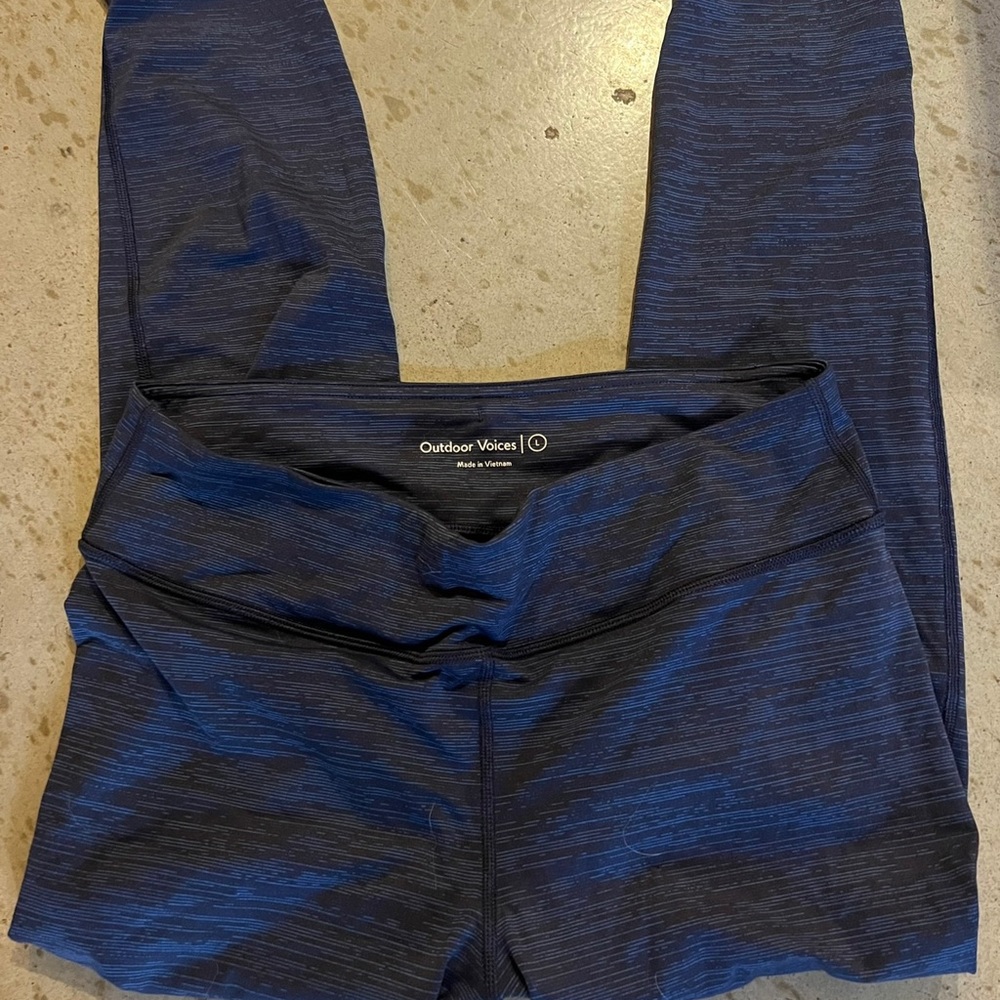Outdoor voices navy leggings